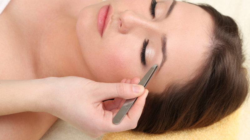 Formation professionnelle épilation à la pince à Marseille : technique épilation à la pince